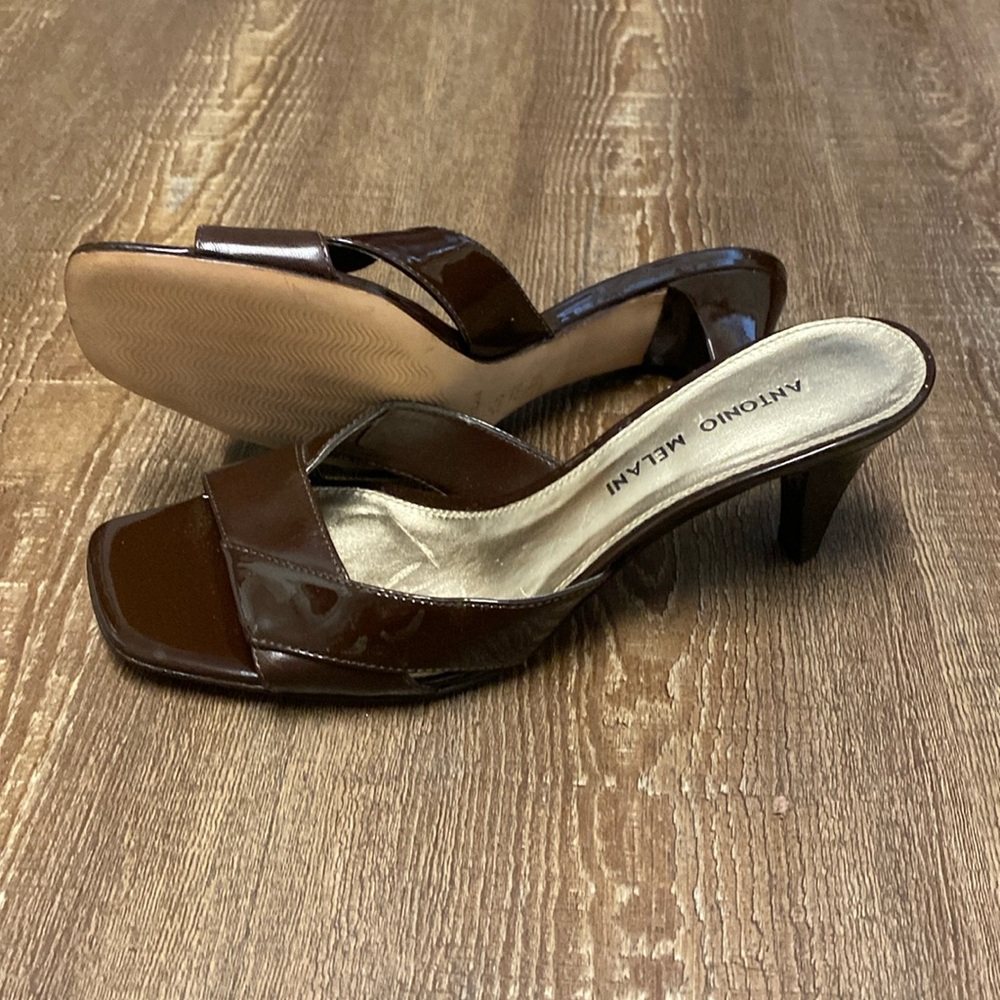 Antonio Melani brown slides with petite heel